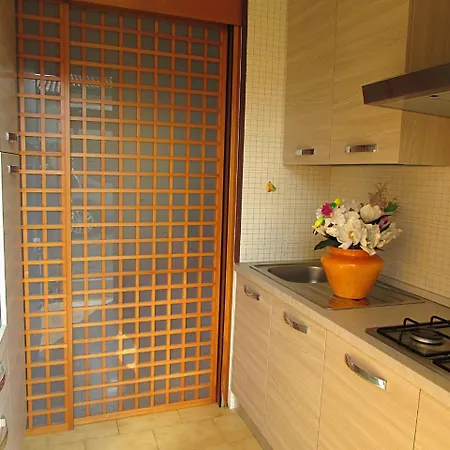 In 24439 Μπιμπιόνε